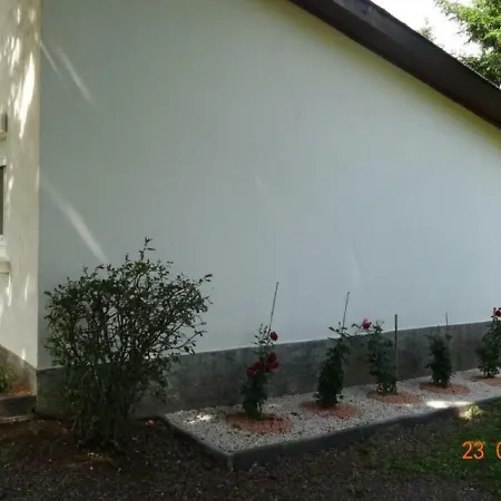House Larchicou 2 Ferienhaus *